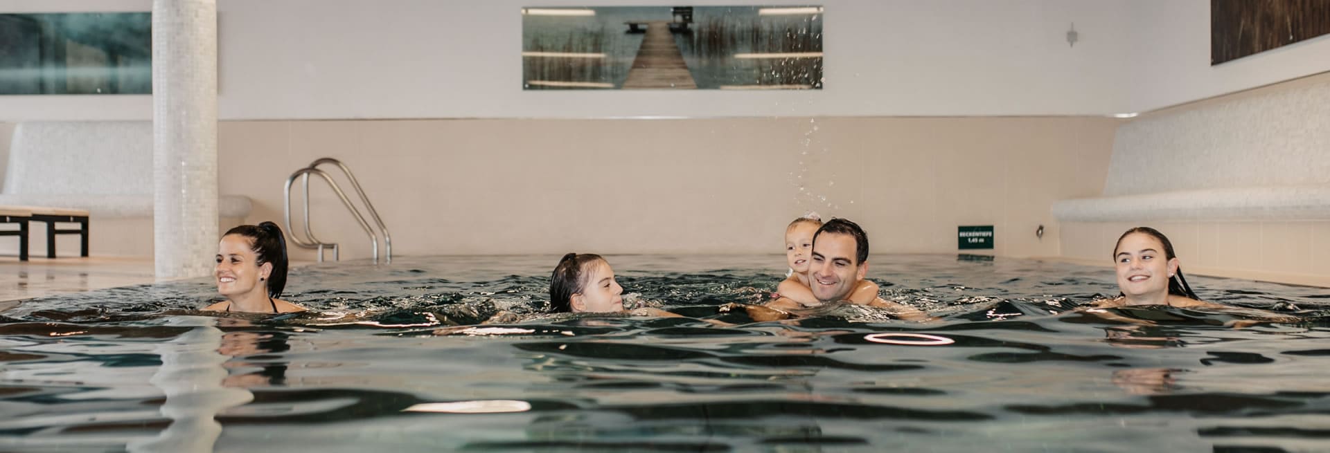  Swimming in the 4-star wellness hotel in Filzmoos