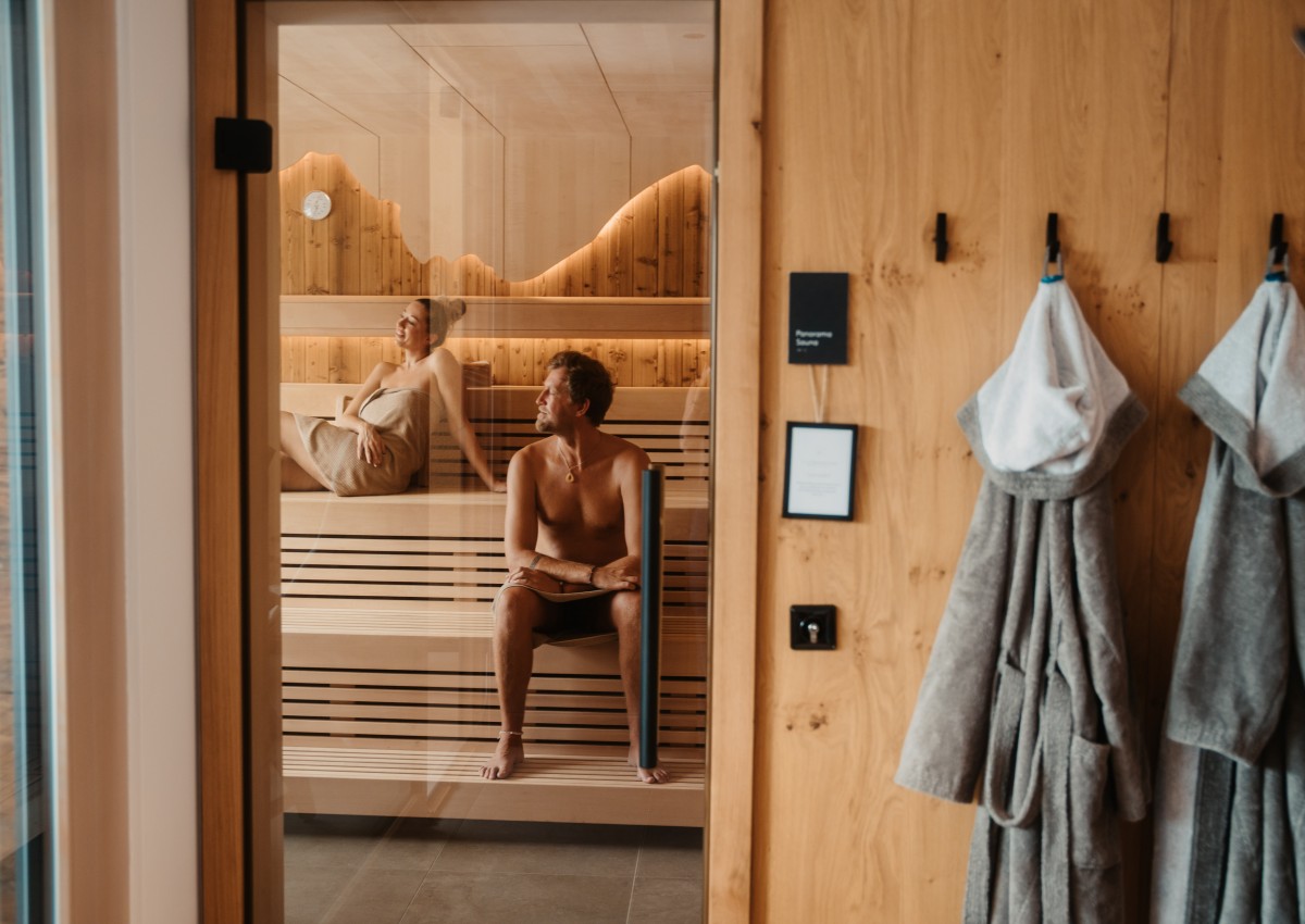 Am Infinity Pool entspannen © Selina Flasch Photography